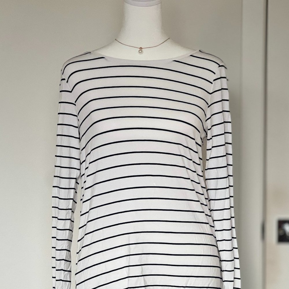 Club Monaco Navy Striped Long Sleeve Linen